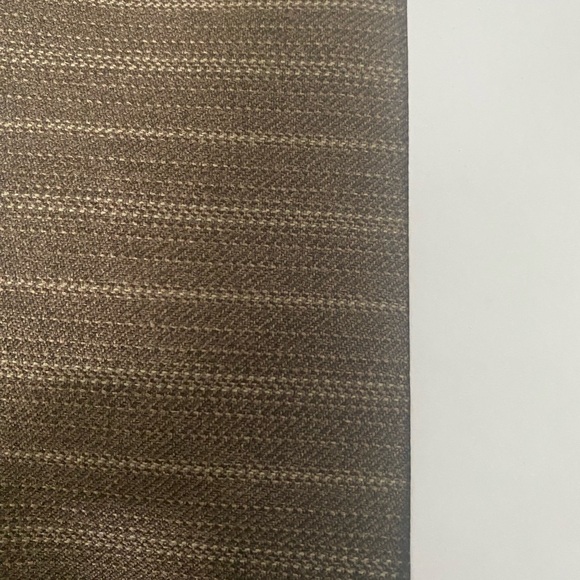 Brown - Picture 2 of 2